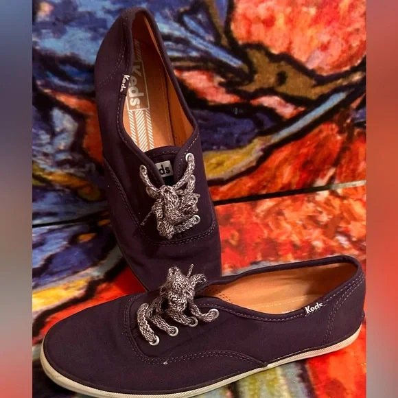 Plum Keds size 6 - Picture 1 of 2